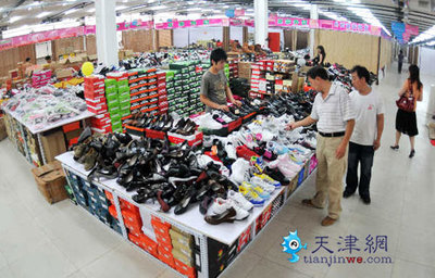 天環外貿服裝批發市場17日開業-服裝行業動態新聞-中國服裝人才網
